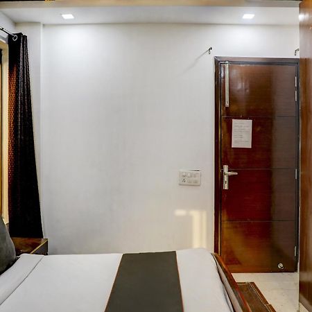 ניו דלהי Collection O R S Villa Near Lotus Temple מראה חיצוני תמונה
